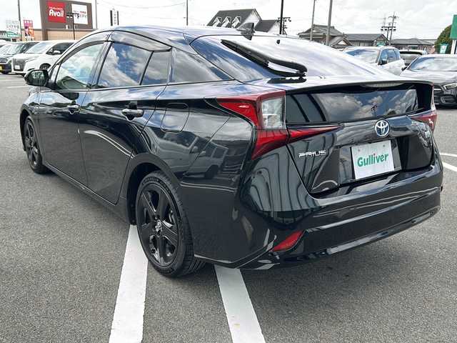 トヨタ プリウス S ツーリングセレ ブラックED 岐阜県 2022(令4)年 3万km プレシャスブラックパール 純正ナビ/クルーズコントロール/ドライブレコーダー前後/全方位カメラ/フルセグテレビ/シートヒーター/Bluetooth/オートライト/オートマチックハイビーム/純正アルミホイール/プッシュスタート/スマートキー/スペアキー/ドアバイザー/フロアマット/フォグランプ