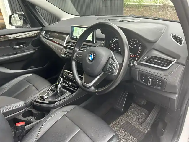 ＢＭＷ ２１８ｉ グランツアラー ラグジュアリー 福岡県 2018(平30)年 7万km ミネラルホワイト インテリジェントセーフティ/黒革シート/シートヒーター/ＴＨＵＬＥルーフキャリア/純正ナビ/バックカメラ/ブルートゥース/ＬＥＤライト/オートライト/オートワイパー/パワーバックドア/Ｆ／Ｒフォグランプ/ステアリングスイッチ/純正１７インチＡＷ/ミラー一体型ＥＴＣ