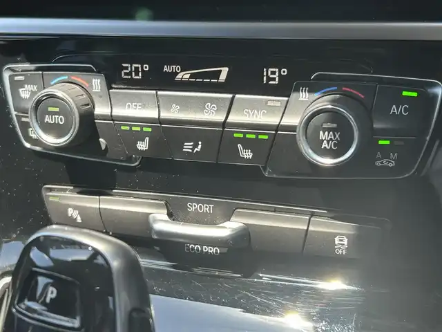 ＢＭＷ ２１８ｉ グランツアラー ラグジュアリー 福岡県 2018(平30)年 7万km ミネラルホワイト インテリジェントセーフティ/黒革シート/シートヒーター/ＴＨＵＬＥルーフキャリア/純正ナビ/バックカメラ/ブルートゥース/ＬＥＤライト/オートライト/オートワイパー/パワーバックドア/Ｆ／Ｒフォグランプ/ステアリングスイッチ/純正１７インチＡＷ/ミラー一体型ＥＴＣ