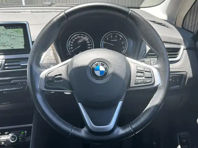 ＢＭＷ ２１８ｉ グランツアラー ラグジュアリー 福岡県 2018(平30)年 7万km ミネラルホワイト インテリジェントセーフティ/黒革シート/シートヒーター/ＴＨＵＬＥルーフキャリア/純正ナビ/バックカメラ/ブルートゥース/ＬＥＤライト/オートライト/オートワイパー/パワーバックドア/Ｆ／Ｒフォグランプ/ステアリングスイッチ/純正１７インチＡＷ/ミラー一体型ＥＴＣ