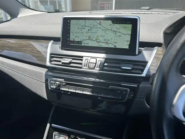 ＢＭＷ ２１８ｉ グランツアラー ラグジュアリー 福岡県 2018(平30)年 7万km ミネラルホワイト インテリジェントセーフティ/黒革シート/シートヒーター/ＴＨＵＬＥルーフキャリア/純正ナビ/バックカメラ/ブルートゥース/ＬＥＤライト/オートライト/オートワイパー/パワーバックドア/Ｆ／Ｒフォグランプ/ステアリングスイッチ/純正１７インチＡＷ/ミラー一体型ＥＴＣ