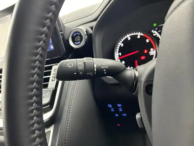 トヨタ ランドクルーザー GRスポーツ 愛知県 2022(令4)年 1.8万km ブラック １２インチディスプレイオーディオ/ＪＢＬサウンドシステム/１１インチリアモニター　/寒冷地仕様　/ルーフレール　/赤黒革シート　/リアＨＤＭＩ　/全方位カメラ　/全席シートヒーター・エアーシート　/ＨＵＤ　/ＢＳＭ　/ＥＴＣ２．０　/ＡＣ１００Ｖ