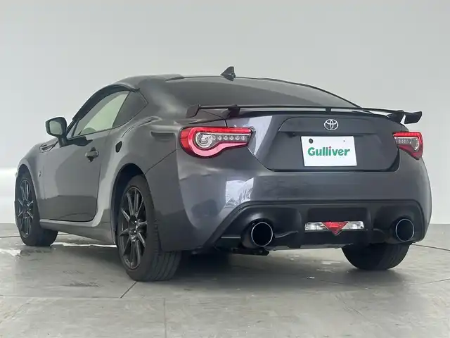 トヨタ ８６ GT リミテッド ブラックPKG 愛知県 2020(令2)年 4.6万km マグネタイトグレーメタリック GTリミテッド　ブラックパッケージ/6速MT/Bremboキャリパー/純正OPリアスポイラー/純正7インチナビ/（フルセグ、CD、DVD、Bluetooth、HDMI）/ドラレコ/ETC/バックカメラ/クルーズコントロール/シートヒーター（D+N）/横滑り防止装置/トラックモード/ハーフレザーシート/LEDヘッドライト/純正アルミホイール/スマートキー/オートライト/三点エアバック/純正フロアマット