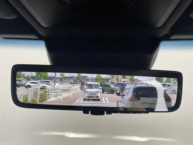 トヨタ ランドクルーザー ２５０ VX 富山県 2024(令6)年 0.4万km プラチナホワイトパールマイカ サンルーフ/純正12.3型ディスプレイオーディオ（AM/FM/BT/USB/HDM/フルセグ）/全方位カメラ/ETC/デジタルインナーミラー/ブラインドスポットモニター/レザーシート/D席パワーシート/シートヒーター/エアシート/衝突被害軽減システム/レーダークルーズコントロール/レーンキープアシスト/コーナーセンサー/横滑り防止装置/純正アルミホイール/純正フロアマット/オートLEDライト/オートマチックハイビーム/フォグライト/オートホールド付電子パーキング/パワーバックドア/革巻きステアリング/ステアリングスイッチ/スマートキー/スペアキー