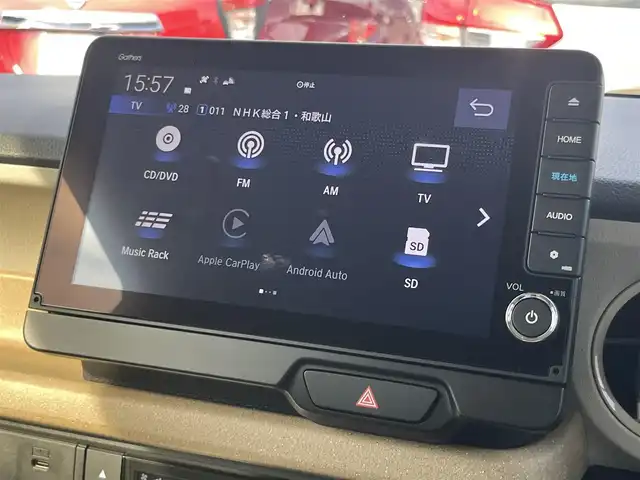 ホンダ Ｎ ＢＯＸ ファッションスタイル 滋賀県 2024(令6)年 0.3万km 黄 純正９インチナビ(CD/DVD/USB/フルセグ/Bluetooth)/両側電動/シートヒーター/ＥＴＣ/バックカメラ/ＬＥＤ/ドライブレコーダー/追従クルーズコントロール/ホンダセンシング/オートライト/コーナーセンサー/電子パーキング/プッシュスタート/スマートキー×2