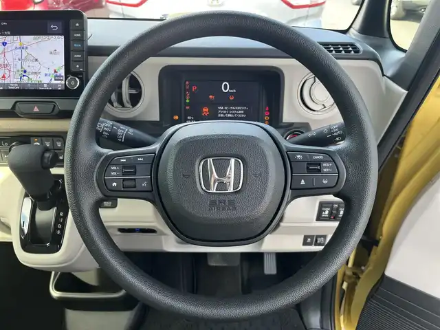 ホンダ Ｎ ＢＯＸ ファッションスタイル 滋賀県 2024(令6)年 0.3万km 黄 純正９インチナビ(CD/DVD/USB/フルセグ/Bluetooth)/両側電動/シートヒーター/ＥＴＣ/バックカメラ/ＬＥＤ/ドライブレコーダー/追従クルーズコントロール/ホンダセンシング/オートライト/コーナーセンサー/電子パーキング/プッシュスタート/スマートキー×2
