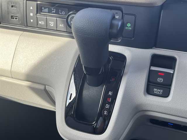 ホンダ Ｎ ＢＯＸ ファッションスタイル 奈良県 2024(令6)年 0.3万km 黄 オータムイエローパール【Y87P】/純正９インチナビ(CD/DVD/USB/フルセグ/Bluetooth)/両側電動/シートヒーター/ＥＴＣ/バックカメラ/ＬＥＤ/ドライブレコーダー/追従クルーズコントロール/ホンダセンシング/オートライト/コーナーセンサー/電子パーキング/プッシュスタート/スマートキー×2