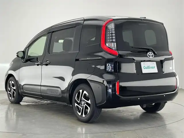 トヨタ シエンタ ハイブリッド Z 愛知県 2023(令5)年 4万km ブラック 純正１０．５インチディスプレイオーディオ/Miracast/アラウンドビューモニター/両側パワースライドドア/ブラインドスポットモニター/フルセグTV/クルーズコントロール/ETC2.0/パーキングアシスト/内蔵型前後ドライブレコーダー/LEDヘッドライト/衝突被害軽減ブレーキ/カーテンエアバック/オートマチックハイビーム/コーナーセンサー/純正OP15インチアルミホイール/純正フロアマット/禁煙車