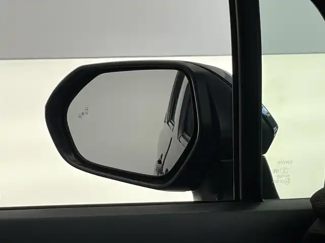 トヨタ シエンタ ハイブリッド Z 愛知県 2023(令5)年 4万km ブラック 純正１０．５インチディスプレイオーディオ/Miracast/アラウンドビューモニター/両側パワースライドドア/ブラインドスポットモニター/フルセグTV/クルーズコントロール/ETC2.0/パーキングアシスト/内蔵型前後ドライブレコーダー/LEDヘッドライト/衝突被害軽減ブレーキ/カーテンエアバック/オートマチックハイビーム/コーナーセンサー/純正OP15インチアルミホイール/純正フロアマット/禁煙車