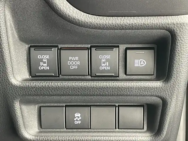 トヨタ シエンタ ハイブリッド Z 愛知県 2023(令5)年 4万km ブラック 純正１０．５インチディスプレイオーディオ/Miracast/アラウンドビューモニター/両側パワースライドドア/ブラインドスポットモニター/フルセグTV/クルーズコントロール/ETC2.0/パーキングアシスト/内蔵型前後ドライブレコーダー/LEDヘッドライト/衝突被害軽減ブレーキ/カーテンエアバック/オートマチックハイビーム/コーナーセンサー/純正OP15インチアルミホイール/純正フロアマット/禁煙車