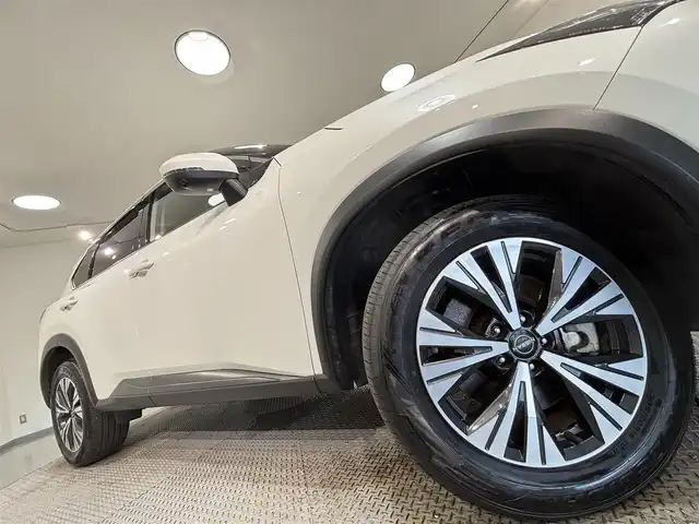 日産 エクストレイル X e－4ORCE 愛知県 2022(令4)年 3万km ブリリアントホワイトパール 12.3インチメーカーOPナビ/（Bluetooth/AM/FM/フルセグTV/appleCarplay）/ワンオーナー/プロパイロット/　-クルーズコントロール/　-車線逸脱警報/　-衝突軽減ブレーキ/　-横滑り防止装置/アランドビューモニター/インテリジェントルームミラー/ルーフレール/ビルトインETC2.0/パワーシートD+N/シートヒーター/LEDオートライト/オートマチックハイビーム/コーナーセンサー/ドライブレコーダー/AC100V