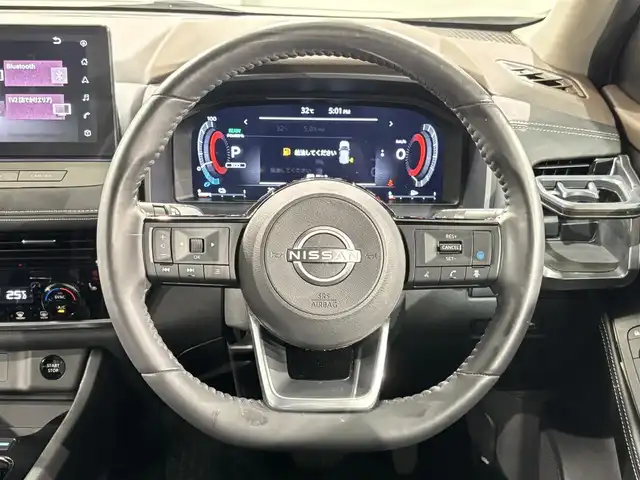 日産 エクストレイル X e－4ORCE 愛知県 2022(令4)年 3万km ブリリアントホワイトパール 12.3インチメーカーOPナビ/（Bluetooth/AM/FM/フルセグTV/appleCarplay）/ワンオーナー/プロパイロット/　-クルーズコントロール/　-車線逸脱警報/　-衝突軽減ブレーキ/　-横滑り防止装置/アランドビューモニター/インテリジェントルームミラー/ルーフレール/ビルトインETC2.0/パワーシートD+N/シートヒーター/LEDオートライト/オートマチックハイビーム/コーナーセンサー/ドライブレコーダー/AC100V