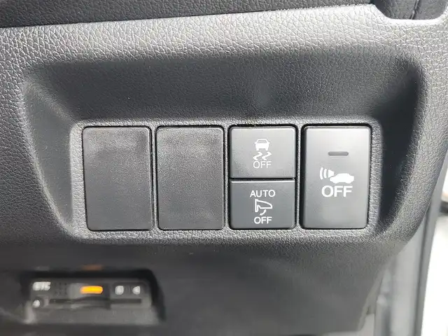 ホンダ シャトル ハイブリッド X スタイルエディション 愛知県 2016(平28)年 7.6万km ホワイトオーキッドパール あんしんパッケージ/　　・シティブレーキアクティブシステム/ストラーダ7インチナビ/バックカメラ/ドライブレコーダー/革巻きステアリング/クルーズコントロール/ハーフレザーシート/ビルトインETC/純正LEDヘッドライト/フォグランプ/取扱説明書