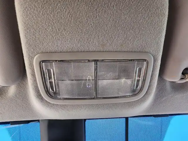 ホンダ シャトル ハイブリッド X スタイルエディション 愛知県 2016(平28)年 7.6万km ホワイトオーキッドパール あんしんパッケージ/　　・シティブレーキアクティブシステム/ストラーダ7インチナビ/バックカメラ/ドライブレコーダー/革巻きステアリング/クルーズコントロール/ハーフレザーシート/ビルトインETC/純正LEDヘッドライト/フォグランプ/取扱説明書