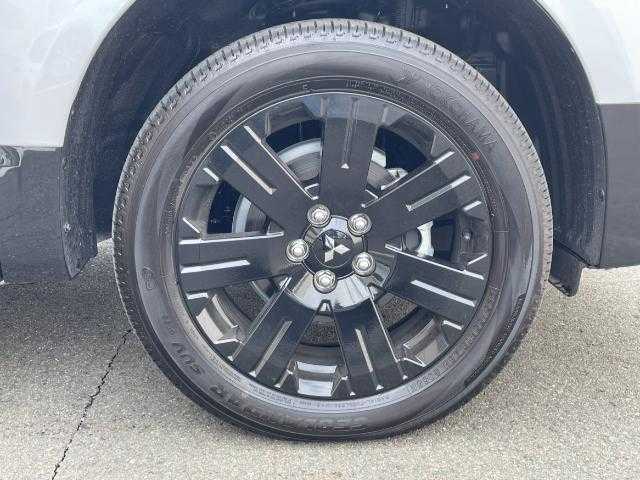 三菱 デリカＤ：５ シャモニー 岩手県 2025(令7)年 0.1万km ホワイトダイヤモンド 全方位カメラ/前席シートヒーター/Ｄ席パワーシート/衝突被害軽減ブレーキ/レーンキープ/アイドリングストップ/ステアリングヒーター/レーダークルコン/オートブレーキホールド/両側パワスラ/パワーＢドア