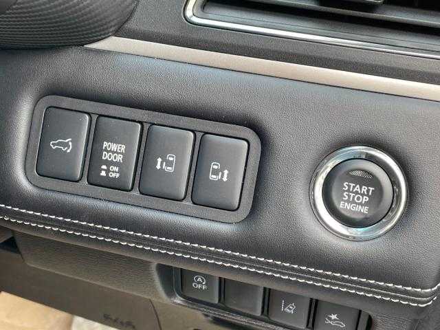 三菱 デリカＤ：５ シャモニー 岩手県 2025(令7)年 0.1万km ホワイトダイヤモンド 全方位カメラ/前席シートヒーター/Ｄ席パワーシート/衝突被害軽減ブレーキ/レーンキープ/アイドリングストップ/ステアリングヒーター/レーダークルコン/オートブレーキホールド/両側パワスラ/パワーＢドア