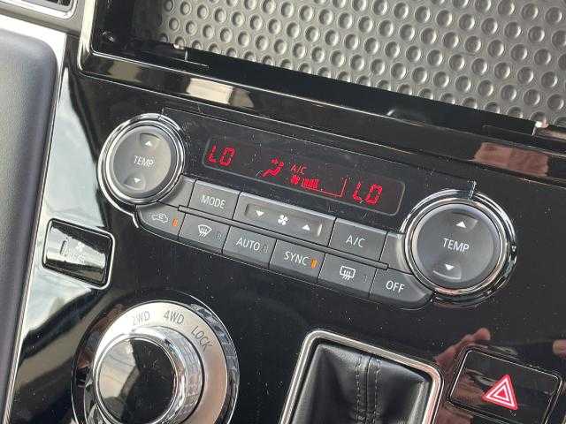 三菱 デリカＤ：５ シャモニー 岩手県 2025(令7)年 0.1万km ホワイトダイヤモンド 全方位カメラ/前席シートヒーター/Ｄ席パワーシート/衝突被害軽減ブレーキ/レーンキープ/アイドリングストップ/ステアリングヒーター/レーダークルコン/オートブレーキホールド/両側パワスラ/パワーＢドア