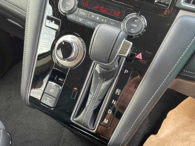 三菱 デリカＤ：５ シャモニー 岩手県 2025(令7)年 0.1万km ホワイトダイヤモンド 全方位カメラ/前席シートヒーター/Ｄ席パワーシート/衝突被害軽減ブレーキ/レーンキープ/アイドリングストップ/ステアリングヒーター/レーダークルコン/オートブレーキホールド/両側パワスラ/パワーＢドア