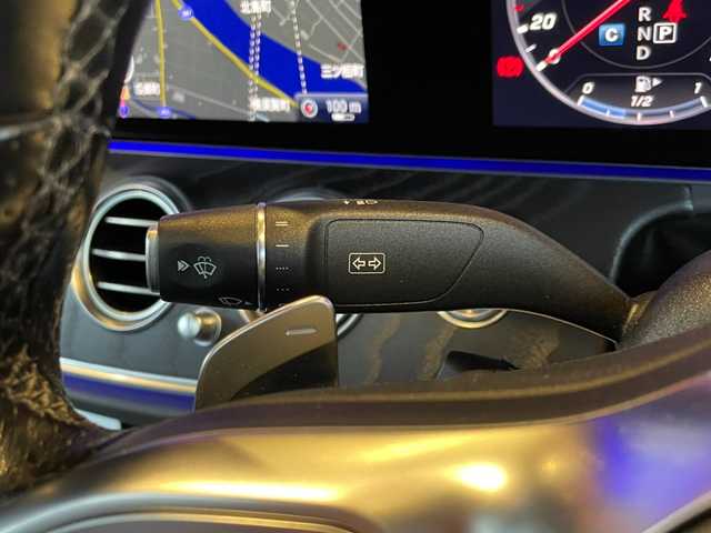 メルセデス・ベンツ Ｍ・ベンツ Ｅ２２０ｄ アバンギャルド AMGライン 愛知県 2019(平31)年 4.2万km ダイヤモンドホワイト レザーエクスクルーシブ/パノラマサンルーフ/ブルメスターサウンド/黒革シート/シートヒーター/ヘッドアップディスプレイ/ACC レーンキープ/ブラインドスポット/純正ナビ/フルセグTV/360度カメラ/LEDヘッドライト