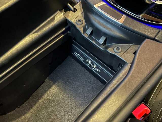 メルセデス・ベンツ Ｍ・ベンツ Ｅ２２０ｄ アバンギャルド AMGライン 愛知県 2019(平31)年 4.2万km ダイヤモンドホワイト レザーエクスクルーシブ/パノラマサンルーフ/ブルメスターサウンド/黒革シート/シートヒーター/ヘッドアップディスプレイ/ACC レーンキープ/ブラインドスポット/純正ナビ/フルセグTV/360度カメラ/LEDヘッドライト