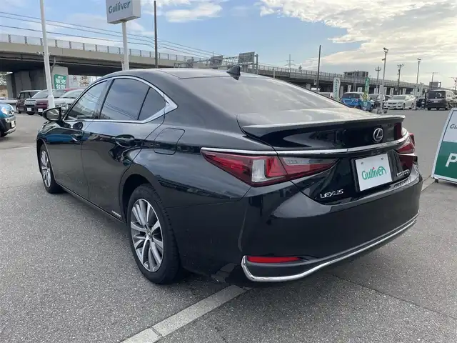 レクサス ＥＳ 300h 石川県 2020(令2)年 6.7万km グラファイトブラックガラスフレーク ワンオーナー/純正メーカーナビ/フルセグTV/バックカメラ/LEDヘッドライト/ETC/ブラウンレザーシート/サンルーフ/レクサスセーフティ/シートヒーター&クーラー/レーダークルーズ/純正アルミホイール/スマートキー/プッシュスタート/レーンキープアシスト/保証書