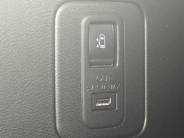 日産 セレナ ハイウェイスターVセレクションⅡ 千葉県 2018(平30)年 7.3万km アズライトブルー 9型ナビMM518D-L 全方位カメラ フリップダウンモニター 両側電動スライドドア ハンズフリーオートスライドドア エマブレ ETC クルコン ドラレコ LEDライト オートライト 前後センサー