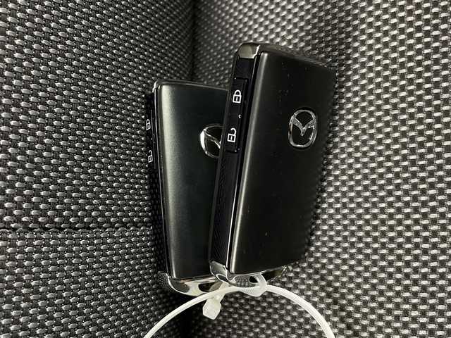 マツダ ＣＸ－６０ XD Sパッケージ 岐阜県 2023(令5)年 3.5万km プラチナクォーツメタリック 純正１0.25インチセンターディスプレイ/360°ビューモニター　/ヘッドアップディスプレイ（ＨＵＤ）/社外２０ＡＷ　/ビルトインＥＴＣ　/ドラレコ/純正フロアマット/アダプティブLEDヘッドライト（ALH）　/ステアリングヒーター　/前席シートヒーター/パワーシート/ＢＳＭ/スマートブレーキサポート/前側方側近車両検知（FCTA）/マツダレーダークルーズコントロール/デイタイム・ランニング・ライト