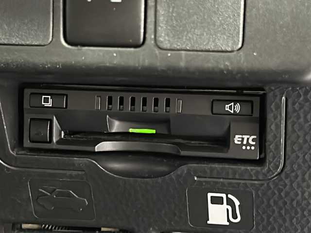 トヨタ ルーミー カスタムG 沖縄県 2019(令1)年 6.2万km レーザーブルークリスタルシャイン 県外仕入れ　/禁煙車　/純正ナビ[NSCN-W68]/(ワンセグＴＶ　ＣＤ　Ｂｌｕｅｔｏｏｔｈ）/バックカメラ　/両側パワースライドドア　/トヨタセーフティセンス/・プリクラッシュセーフティ/・レーンディパーチャーアラート/・オートマチックハイビーム/コーナーセンサー　/クルーズコントロール　/ステアリングスイッチ/LEDヘッドライト/純正アルミホイール/スマートキー