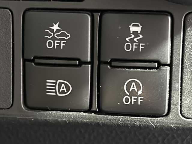 トヨタ ルーミー カスタムG 沖縄県 2019(令1)年 6.2万km レーザーブルークリスタルシャイン 県外仕入れ　/禁煙車　/純正ナビ[NSCN-W68]/(ワンセグＴＶ　ＣＤ　Ｂｌｕｅｔｏｏｔｈ）/バックカメラ　/両側パワースライドドア　/トヨタセーフティセンス/・プリクラッシュセーフティ/・レーンディパーチャーアラート/・オートマチックハイビーム/コーナーセンサー　/クルーズコントロール　/ステアリングスイッチ/LEDヘッドライト/純正アルミホイール/スマートキー