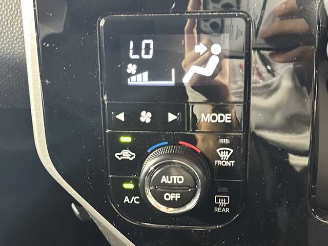 トヨタ ルーミー カスタムG 沖縄県 2019(令1)年 6.2万km レーザーブルークリスタルシャイン 県外仕入れ　/禁煙車　/純正ナビ[NSCN-W68]/(ワンセグＴＶ　ＣＤ　Ｂｌｕｅｔｏｏｔｈ）/バックカメラ　/両側パワースライドドア　/トヨタセーフティセンス/・プリクラッシュセーフティ/・レーンディパーチャーアラート/・オートマチックハイビーム/コーナーセンサー　/クルーズコントロール　/ステアリングスイッチ/LEDヘッドライト/純正アルミホイール/スマートキー