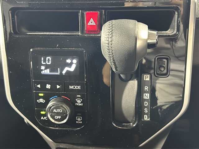 トヨタ ルーミー カスタムG 沖縄県 2019(令1)年 6.2万km レーザーブルークリスタルシャイン 県外仕入れ　/禁煙車　/純正ナビ[NSCN-W68]/(ワンセグＴＶ　ＣＤ　Ｂｌｕｅｔｏｏｔｈ）/バックカメラ　/両側パワースライドドア　/トヨタセーフティセンス/・プリクラッシュセーフティ/・レーンディパーチャーアラート/・オートマチックハイビーム/コーナーセンサー　/クルーズコントロール　/ステアリングスイッチ/LEDヘッドライト/純正アルミホイール/スマートキー