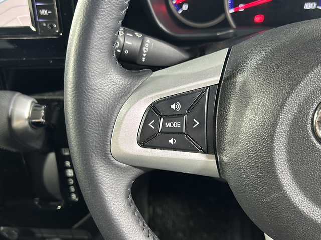 トヨタ ルーミー カスタムG 沖縄県 2019(令1)年 6.2万km レーザーブルークリスタルシャイン 県外仕入れ　/禁煙車　/純正ナビ[NSCN-W68]/(ワンセグＴＶ　ＣＤ　Ｂｌｕｅｔｏｏｔｈ）/バックカメラ　/両側パワースライドドア　/トヨタセーフティセンス/・プリクラッシュセーフティ/・レーンディパーチャーアラート/・オートマチックハイビーム/コーナーセンサー　/クルーズコントロール　/ステアリングスイッチ/LEDヘッドライト/純正アルミホイール/スマートキー