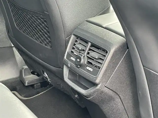 プジョー ３００８ GT ブルー HDi 静岡県 2019(令1)年 4.3万km パールⅡ ファーストクラスパッケージ/ハーフレザーシート　シートヒーター/運転席メモリーパワーシート　マッサージ機能/パノラマサンルーフ/パノラマビューカメラ/ディスプレイオーディオＣａｒｐｌａｙＡｎｄｒｏｉｄａｕｔｏ対応Bluetooth/アンビエンスライト/インテリジェントHiビーム/アクティブセーフティブレーキACC/レーンキープアシスト/ブラインドスポットモニター/前後ドライブレコーダー/ETC