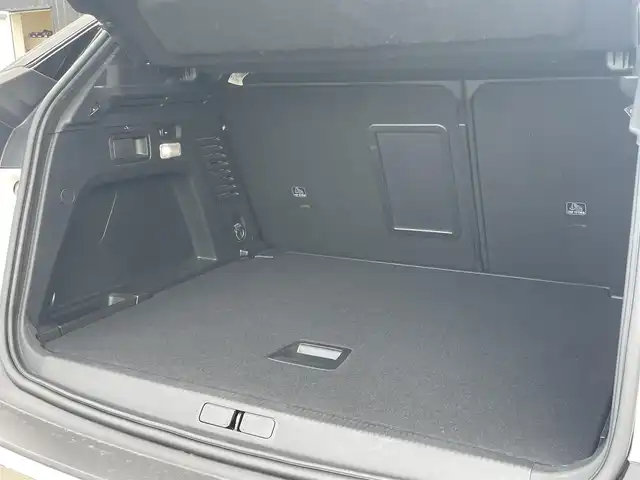 プジョー ３００８ GT ブルー HDi 静岡県 2019(令1)年 4.3万km パールⅡ ファーストクラスパッケージ/ハーフレザーシート　シートヒーター/運転席メモリーパワーシート　マッサージ機能/パノラマサンルーフ/パノラマビューカメラ/ディスプレイオーディオＣａｒｐｌａｙＡｎｄｒｏｉｄａｕｔｏ対応Bluetooth/アンビエンスライト/インテリジェントHiビーム/アクティブセーフティブレーキACC/レーンキープアシスト/ブラインドスポットモニター/前後ドライブレコーダー/ETC