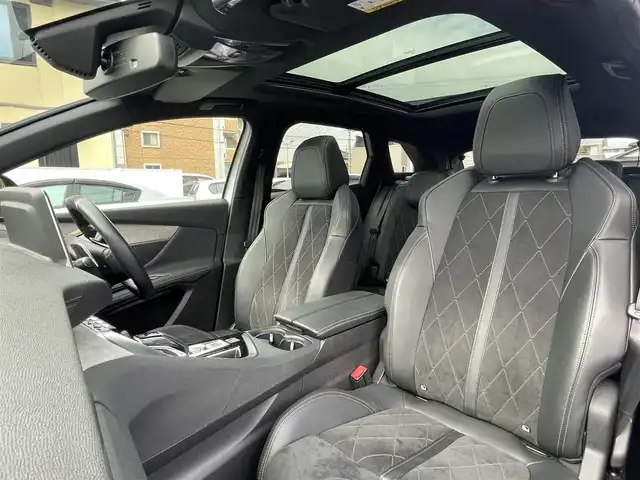 プジョー ３００８ GT ブルー HDi 静岡県 2019(令1)年 4.3万km パールⅡ ファーストクラスパッケージ/ハーフレザーシート　シートヒーター/運転席メモリーパワーシート　マッサージ機能/パノラマサンルーフ/パノラマビューカメラ/ディスプレイオーディオＣａｒｐｌａｙＡｎｄｒｏｉｄａｕｔｏ対応Bluetooth/アンビエンスライト/インテリジェントHiビーム/アクティブセーフティブレーキACC/レーンキープアシスト/ブラインドスポットモニター/前後ドライブレコーダー/ETC