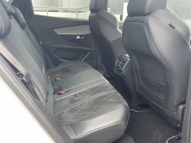 プジョー ３００８ GT ブルー HDi 静岡県 2019(令1)年 4.3万km パールⅡ ファーストクラスパッケージ/ハーフレザーシート　シートヒーター/運転席メモリーパワーシート　マッサージ機能/パノラマサンルーフ/パノラマビューカメラ/ディスプレイオーディオＣａｒｐｌａｙＡｎｄｒｏｉｄａｕｔｏ対応Bluetooth/アンビエンスライト/インテリジェントHiビーム/アクティブセーフティブレーキACC/レーンキープアシスト/ブラインドスポットモニター/前後ドライブレコーダー/ETC