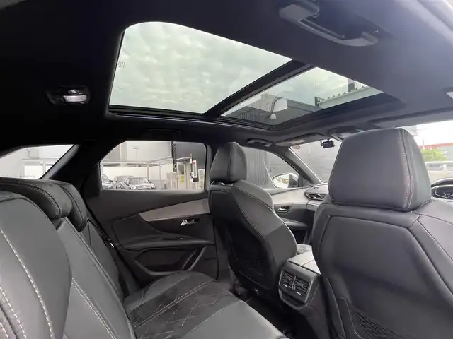 プジョー ３００８ GT ブルー HDi 静岡県 2019(令1)年 4.3万km パールⅡ ファーストクラスパッケージ/ハーフレザーシート　シートヒーター/運転席メモリーパワーシート　マッサージ機能/パノラマサンルーフ/パノラマビューカメラ/ディスプレイオーディオＣａｒｐｌａｙＡｎｄｒｏｉｄａｕｔｏ対応Bluetooth/アンビエンスライト/インテリジェントHiビーム/アクティブセーフティブレーキACC/レーンキープアシスト/ブラインドスポットモニター/前後ドライブレコーダー/ETC