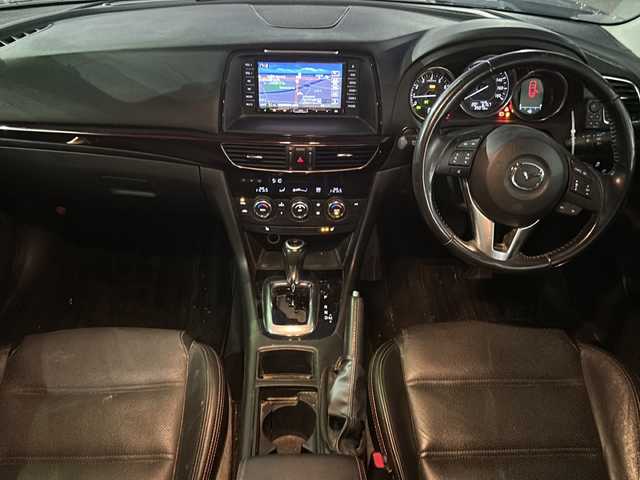 マツダ アテンザ ワゴン 25S Lパッケージ 京都府 2013(平25)年 3.6万km メテオグレーマイカ 社外ナビ/CD・DVD/Bluetooth/フルセグ/バックカメラ/衝突軽減装置/レーダークルーズ/パワーシート/パドルシフト/プッシュスタート/ETC/アイドリングストップ