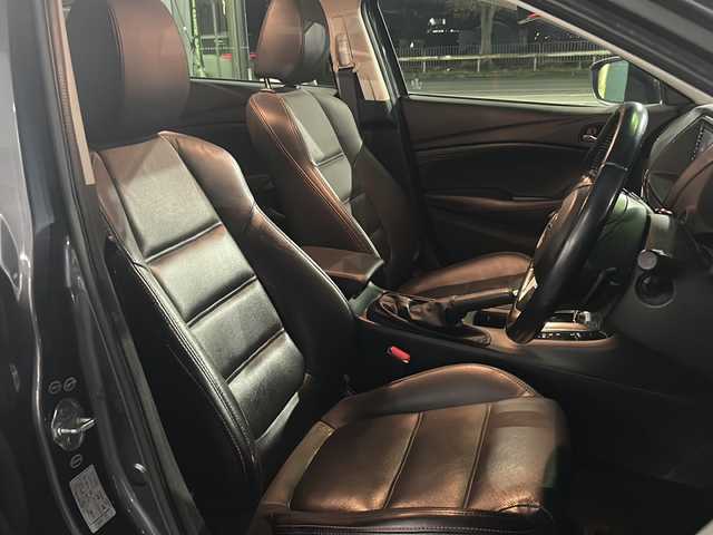 マツダ アテンザ ワゴン 25S Lパッケージ 京都府 2013(平25)年 3.6万km メテオグレーマイカ 社外ナビ/CD・DVD/Bluetooth/フルセグ/バックカメラ/衝突軽減装置/レーダークルーズ/パワーシート/パドルシフト/プッシュスタート/ETC/アイドリングストップ