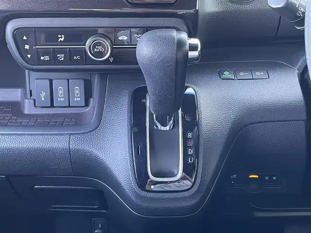 ホンダ Ｎ ＢＯＸ カスタム G L ホンダセンシング 佐賀県 2018(平30)年 8.7万km プレミアムホワイトパールⅡ ワンオーナー/純正8インチSDナビゲーション/・フルセグTV/CD/DVD/SD/USB/Bluetooth/バックカメラ/前方ドライブレコーダー/ビルトインETC/両側パワースライドドア/後席サンシェード/ISOFIX対応/ステアリングリモコン/純正14インチアルミホイール/純正LEDヘッドライト/・オートマチックハイビーム/純正LEDフォグランプ/純正フロアマット/純正ドアバイザ―/新車保証書/取扱説明書/スペアキー１本/ホンダセンシング/・アダプティブクルーズコントロール/・衝突被害軽減ブレーキ/・先行車発進お知らせ機能/・路外逸脱抑制機能/・レーンキープアシストシステム/・標識認識機能