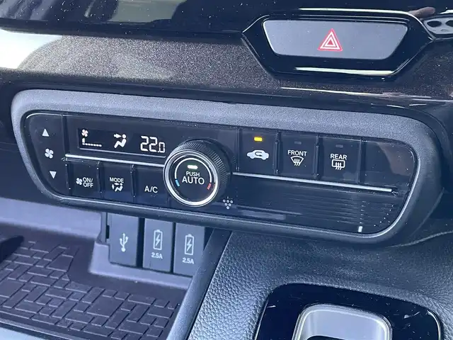 ホンダ Ｎ ＢＯＸ カスタム G L ホンダセンシング 佐賀県 2018(平30)年 8.7万km プレミアムホワイトパールⅡ ワンオーナー/純正8インチSDナビゲーション/・フルセグTV/CD/DVD/SD/USB/Bluetooth/バックカメラ/前方ドライブレコーダー/ビルトインETC/両側パワースライドドア/後席サンシェード/ISOFIX対応/ステアリングリモコン/純正14インチアルミホイール/純正LEDヘッドライト/・オートマチックハイビーム/純正LEDフォグランプ/純正フロアマット/純正ドアバイザ―/新車保証書/取扱説明書/スペアキー１本/ホンダセンシング/・アダプティブクルーズコントロール/・衝突被害軽減ブレーキ/・先行車発進お知らせ機能/・路外逸脱抑制機能/・レーンキープアシストシステム/・標識認識機能