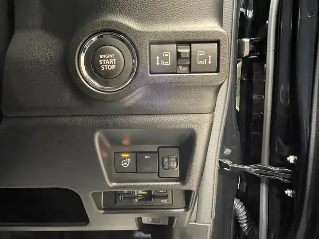 スズキ スペーシア ギア 岩手県 2024(令6)年 0.6万km ブルーイッシュブラックパール3 ４WD/パドルシフト/ターボ/全周囲カメラ/ヘッドアップディスプレイ/両側パワースライドドア/デュアルセンサーブレーキサポート/レーンアシスト/先行車発進告知機能/クルーズコントロール/横滑り防止装置/アイドリングストップ/オートライト/オートハイビーム/ETC/ステアリングヒーター/シートヒーター/純正ナビ/純正１４インチアルミホイール/フルセグTV/ルーフレール