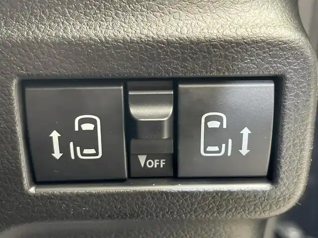 スズキ スペーシア ギア 岩手県 2024(令6)年 0.6万km ブルーイッシュブラックパール3 ４WD/パドルシフト/ターボ/全周囲カメラ/ヘッドアップディスプレイ/両側パワースライドドア/デュアルセンサーブレーキサポート/レーンアシスト/先行車発進告知機能/クルーズコントロール/横滑り防止装置/アイドリングストップ/オートライト/オートハイビーム/ETC/ステアリングヒーター/シートヒーター/純正ナビ/純正１４インチアルミホイール/フルセグTV/ルーフレール