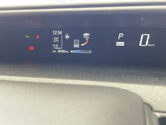 トヨタ アクア S 沖縄県 2019(平31)年 3.1万km クリアエメラルドパールクリスタルシャイン 純正ナビ(ＮＳＣＮ－Ｗ６８)/(フルセグＴＶ　Ｂｌｕｅｔｏｏｔｈ　ＣＤ　ＤＶＤ　ＡＭ　ＦＭ)　/バックカメラ　/前方ドライブレコーダー　/ＥＴＣ　/キーレスエントリー　/トヨタセーフティセンス/純正フロアマット　/社外アルミホイール　/電動格納ミラー　/横滑り防止装置/前後コーナーセンサー