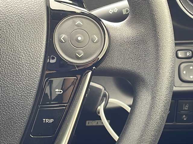 トヨタ アクア S 沖縄県 2019(平31)年 3.1万km クリアエメラルドパールクリスタルシャイン 純正ナビ(ＮＳＣＮ－Ｗ６８)/(フルセグＴＶ　Ｂｌｕｅｔｏｏｔｈ　ＣＤ　ＤＶＤ　ＡＭ　ＦＭ)　/バックカメラ　/前方ドライブレコーダー　/ＥＴＣ　/キーレスエントリー　/トヨタセーフティセンス/純正フロアマット　/社外アルミホイール　/電動格納ミラー　/横滑り防止装置/前後コーナーセンサー