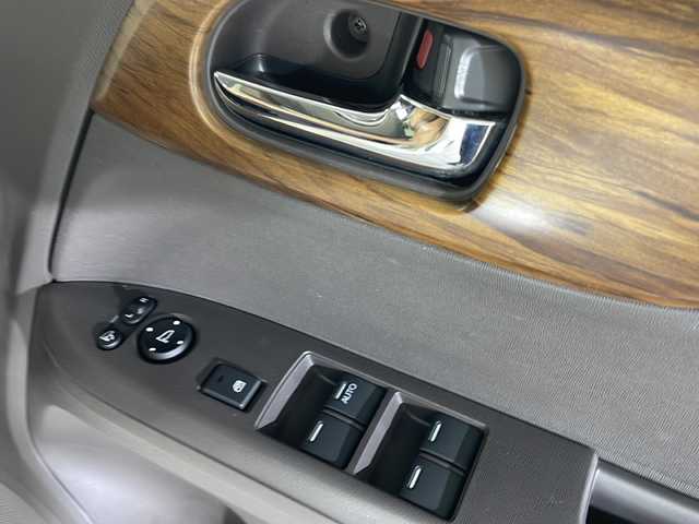 ホンダ Ｎ ＯＮＥ セレクト 沖縄県 2020(令2)年 1.9万km プレミアムアイボリーパールⅡ 県外仕入れ/禁煙車/Gthers純正ナビ/バックカメラ/ビルトインETC/ステアリングリモコン/電動格納ミラー/USB充電/入力/ハーフレザーシート/前席シートヒーター/ドアバイザー/純正LEDヘッドライト/スマートキー