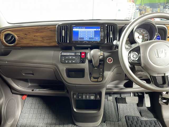 ホンダ Ｎ ＯＮＥ セレクト 沖縄県 2020(令2)年 1.9万km プレミアムアイボリーパールⅡ 県外仕入れ/禁煙車/Gthers純正ナビ/バックカメラ/ビルトインETC/ステアリングリモコン/電動格納ミラー/USB充電/入力/ハーフレザーシート/前席シートヒーター/ドアバイザー/純正LEDヘッドライト/スマートキー