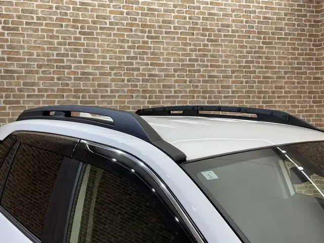 トヨタ ＲＡＶ４ アドベンチャー オフロードPKG 岩手県 2021(令3)年 4.1万km スーパーホワイトⅡ ４WD/パノラミックビューモニター/ルーフレール/専用サスペンション(１０ｍｍアップ)/専用合成皮革シート/ハンズフリーパワーバックドア/マルチテレインセレクト/ダウンヒルアシストコントロール/ヒルスタートアシストコントロール/デジタルインナーミラー/置くだけ充電/トヨタセーフティセンス/プリクラッシュセーフティ/レーダークルーズコントロール/レーントレーシングアシスト/ロードサインアシスト/オートマチックハイビーム/クリアランスソナー/BSM・RCTA/ブレーキホールド/純正ディスプレイオーディオ/ナビキット/フルセグTV/ETC2.0/ドライブレコーダー/運転席パワーシート/LEDヘッドランプ/純正18インチアルミホイール