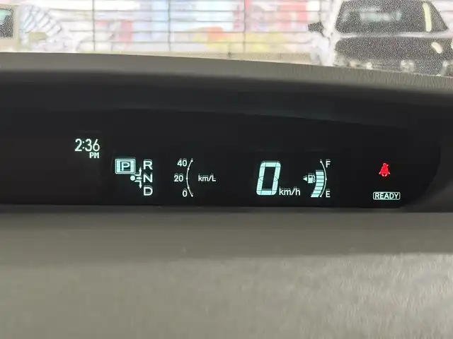 トヨタ プリウス S　マイコーデ 佐賀県 2014(平26)年 5.4万km ディープアメジストマイカメタリック 社外7型ナビ/AM/FM/CD/ワンセグTV/バックカメラ/純正フロアマット/純正ドアバイザー/トノカバー/ETC/ステアリングリモコン/シガーソケット/オートライト/電格ミラー/ISOFIX/フォグランプ/禁煙車