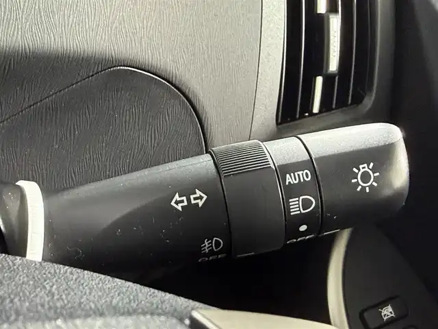 トヨタ プリウス S　マイコーデ 佐賀県 2014(平26)年 5.4万km ディープアメジストマイカメタリック 社外7型ナビ/AM/FM/CD/ワンセグTV/バックカメラ/純正フロアマット/純正ドアバイザー/トノカバー/ETC/ステアリングリモコン/シガーソケット/オートライト/電格ミラー/ISOFIX/フォグランプ/禁煙車